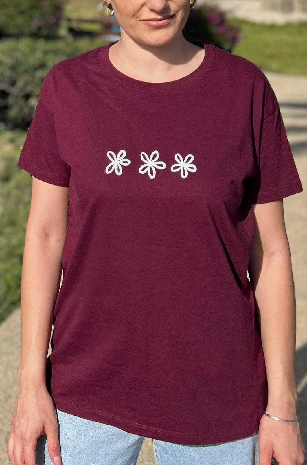 BURGUBDY T-SHIRT - FLOWERS