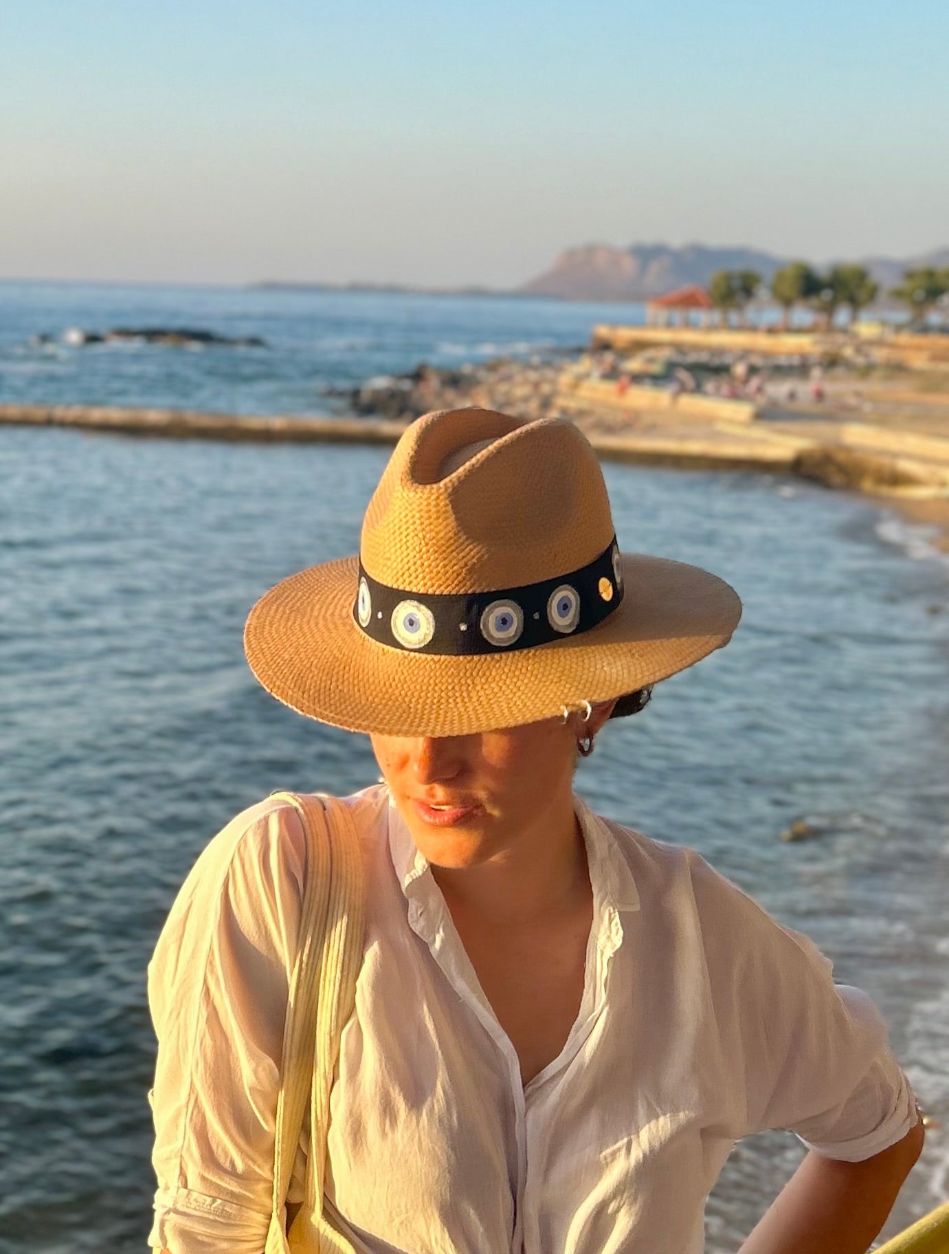 Brown Panama hat - eyes