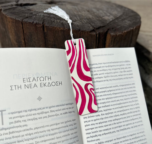 Wooden bookmark - pink