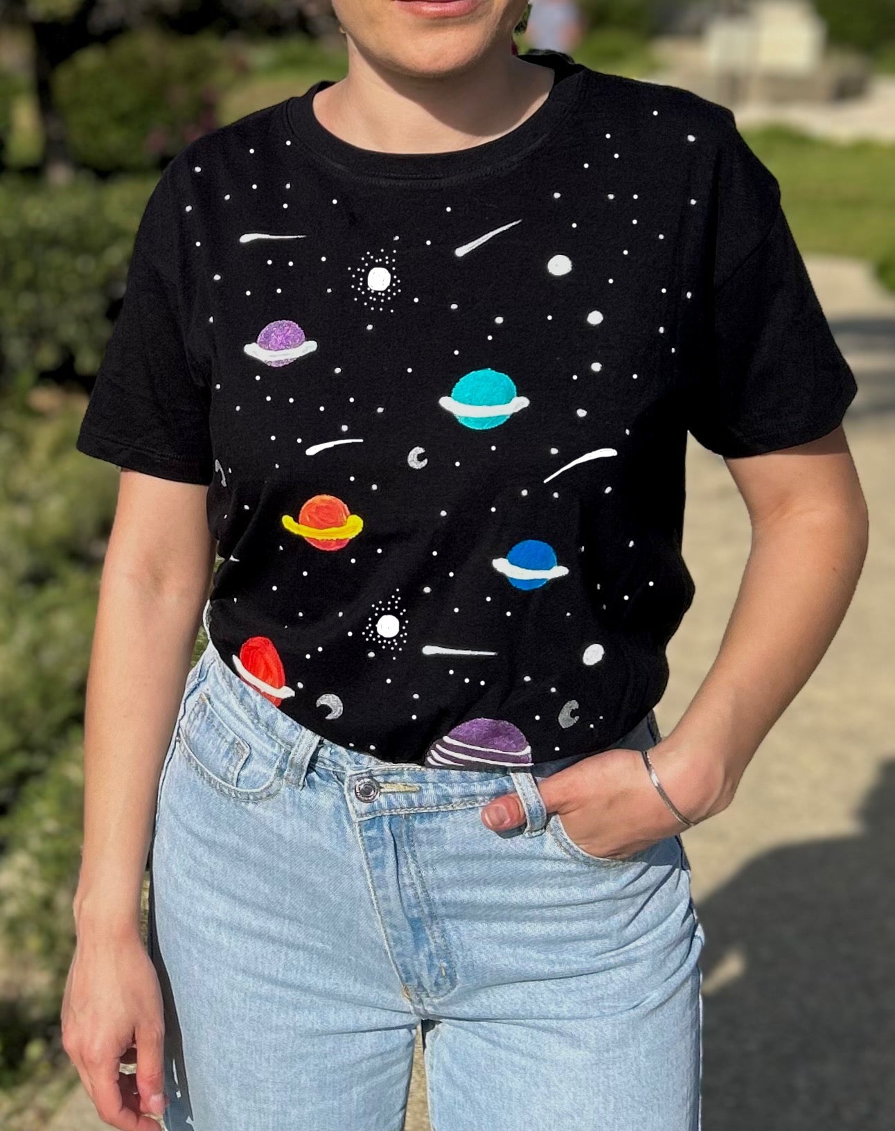 BLACK UNISEX T-SHIRT - UNIVERSE