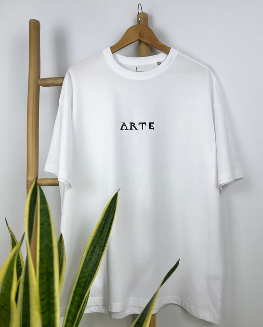 White unisex handpainted T-shirt - “ARTE”